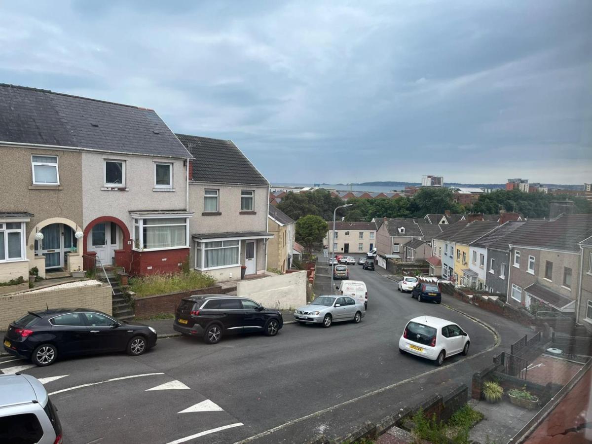 Access To Private Gym Room, 3 Bedrooms, Close To The City Swansea Exteriér fotografie